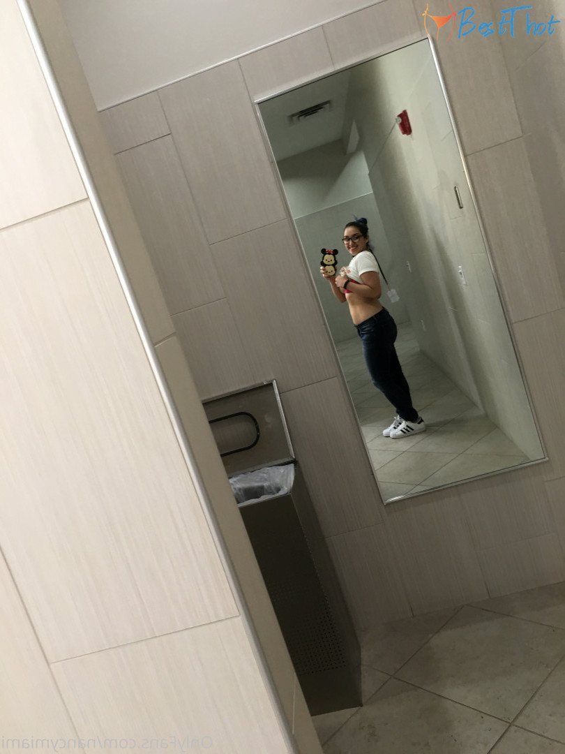 Photo by nancymiami published on December 25,2024 07:13:18 - BestThots