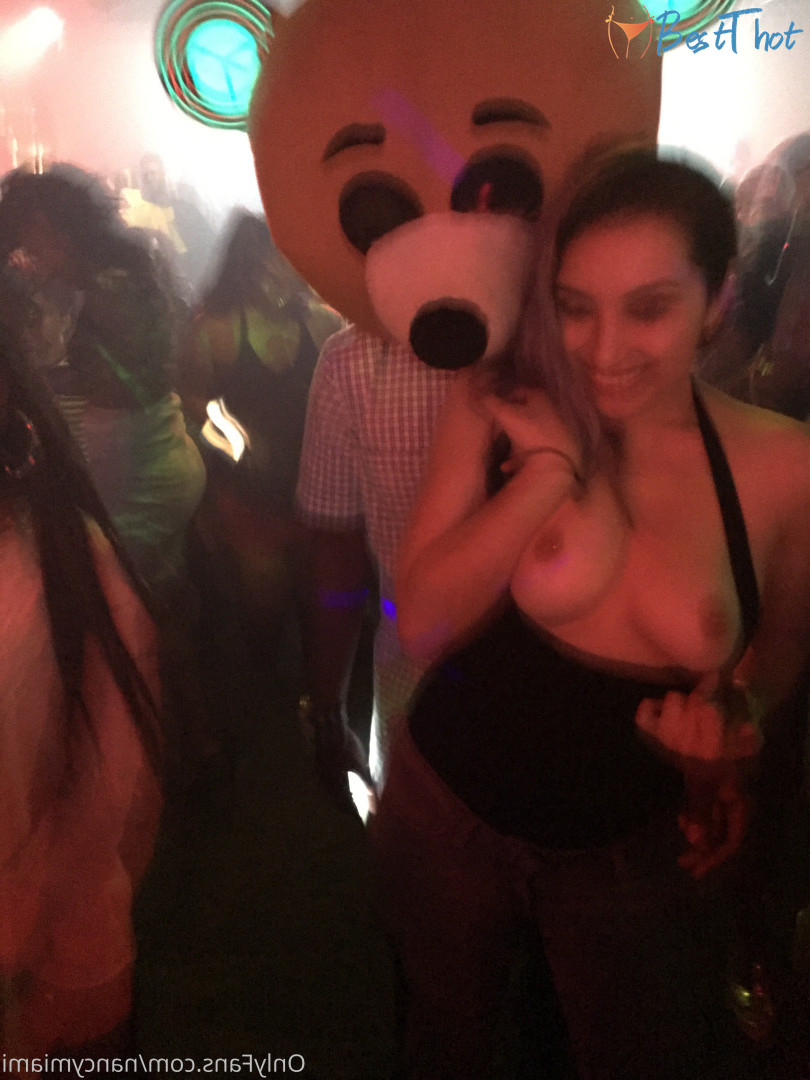 Photo by nancymiami published on December 25,2024 09:12:17 - BestThots