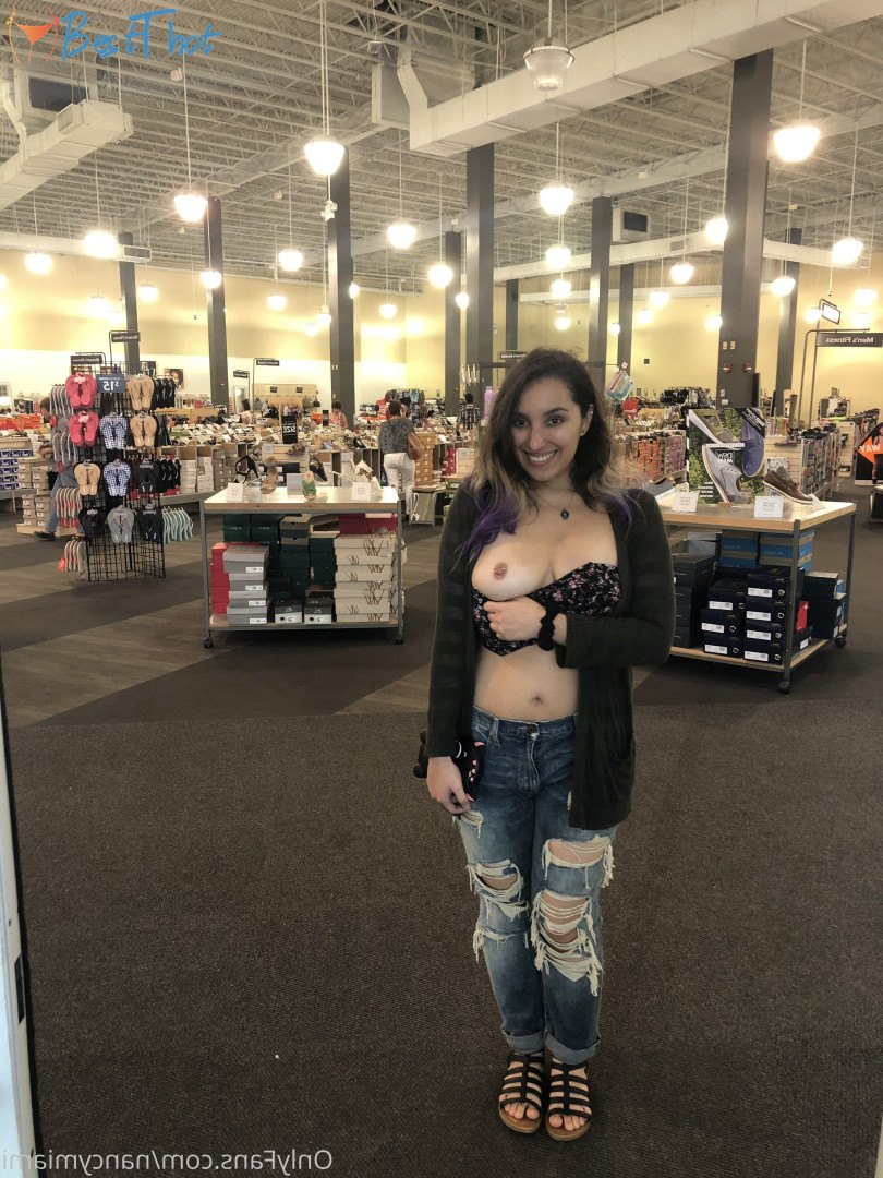 Photo by nancymiami published on December 25,2024 09:12:31 - BestThots