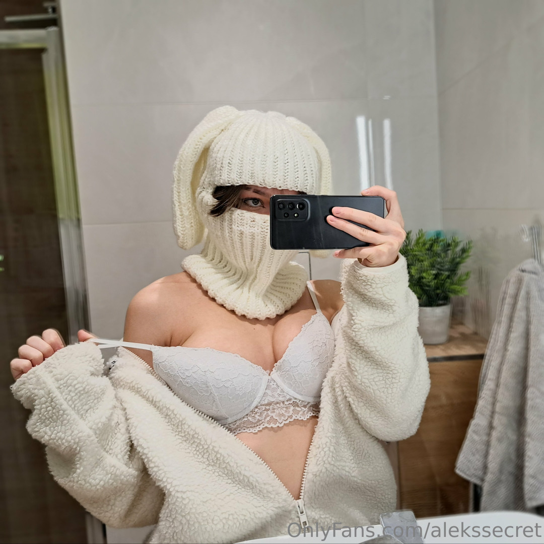 Photo by alekssecret published on October 25,2023 00:24:27 - BestThots