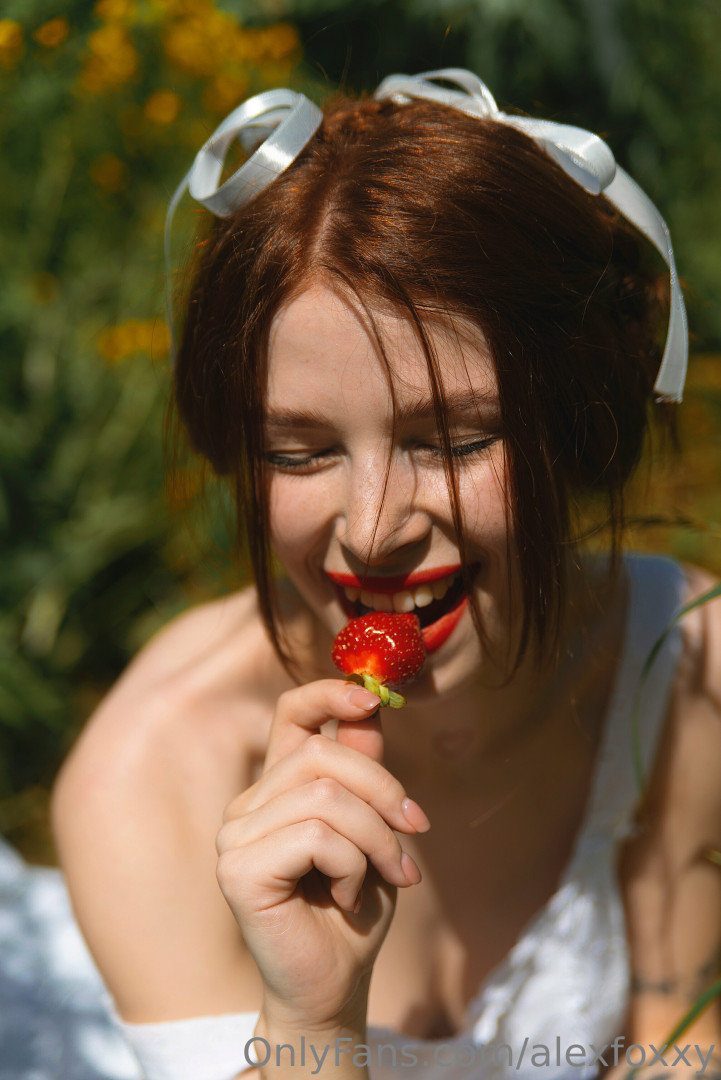 Photo by alexfoxxy published on October 24,2023 16:32:24 - BestThots