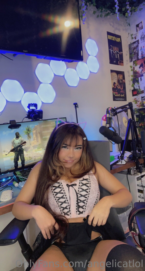 Photo by angelicatlol published on October 24,2023 14:25:49 - BestThots