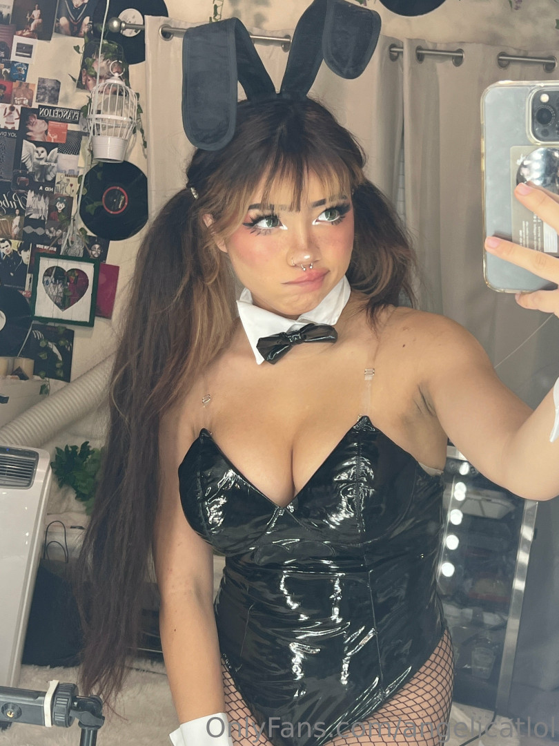 Photo by angelicatlol published on October 24,2023 14:28:49 - BestThots