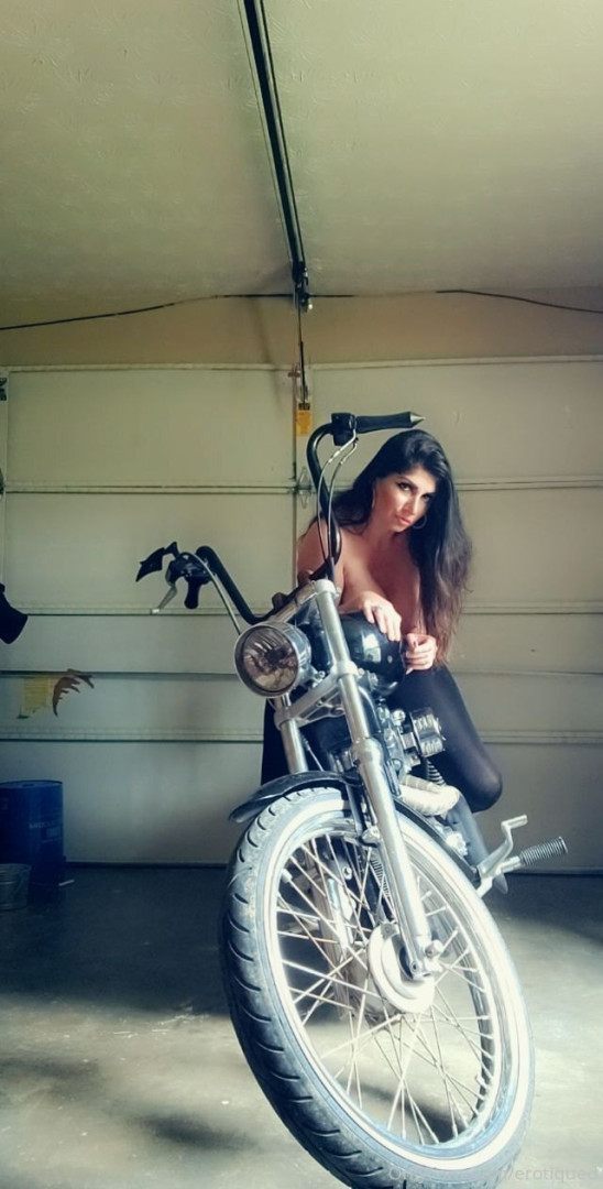 Photo by erotiqued published on January 13,2024 15:59:36 - BestThots