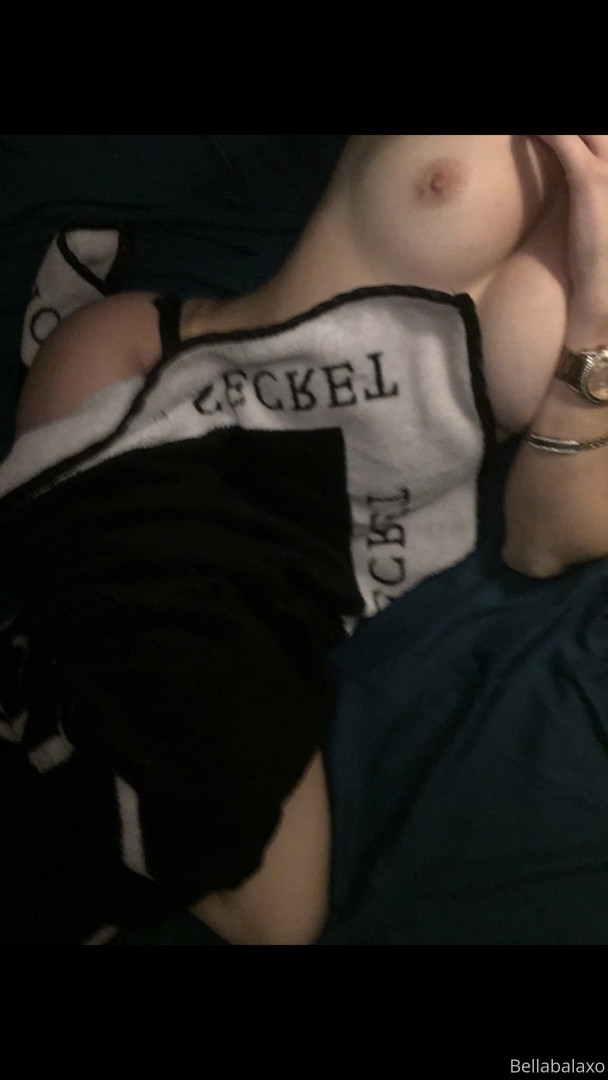 Photo by bellabalaxo published on December 10,2023 04:22:41 - BestThots