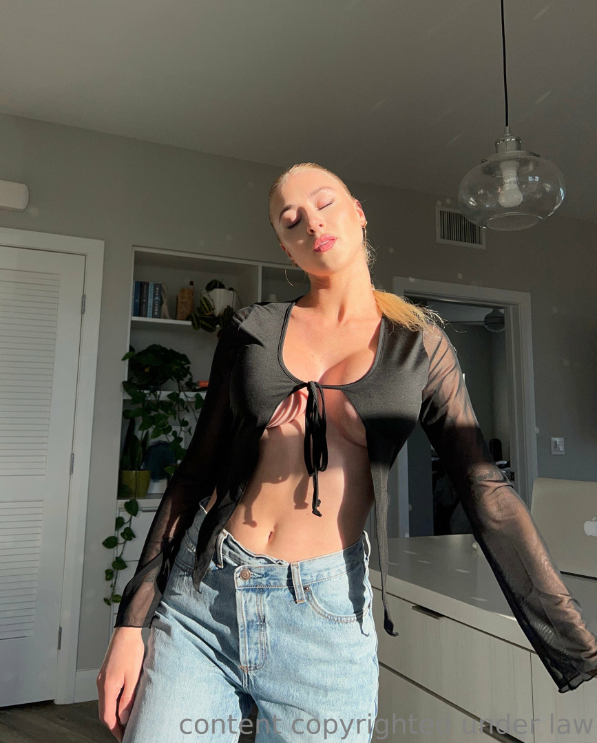 Photo by bentleeofficial published on October 24,2023 17:09:20 - BestThots