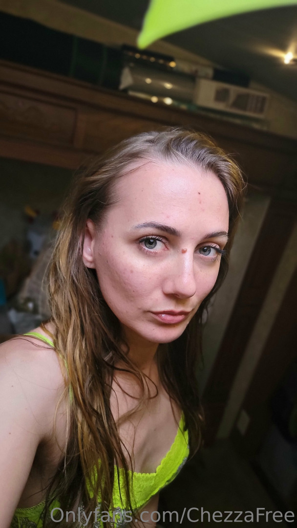 Photo by chezzafree published on October 24,2023 19:36:29 - BestThots