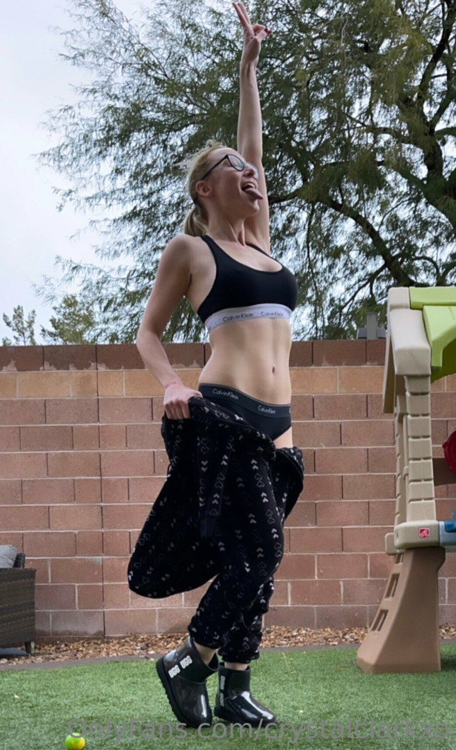 Photo by crystalclarkxo published on August 2,2023 14:00:22 - BestThots