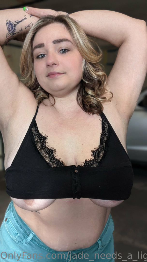 Photo by jade_needs_a_light published on October 24,2023 19:09:44 - BestThots