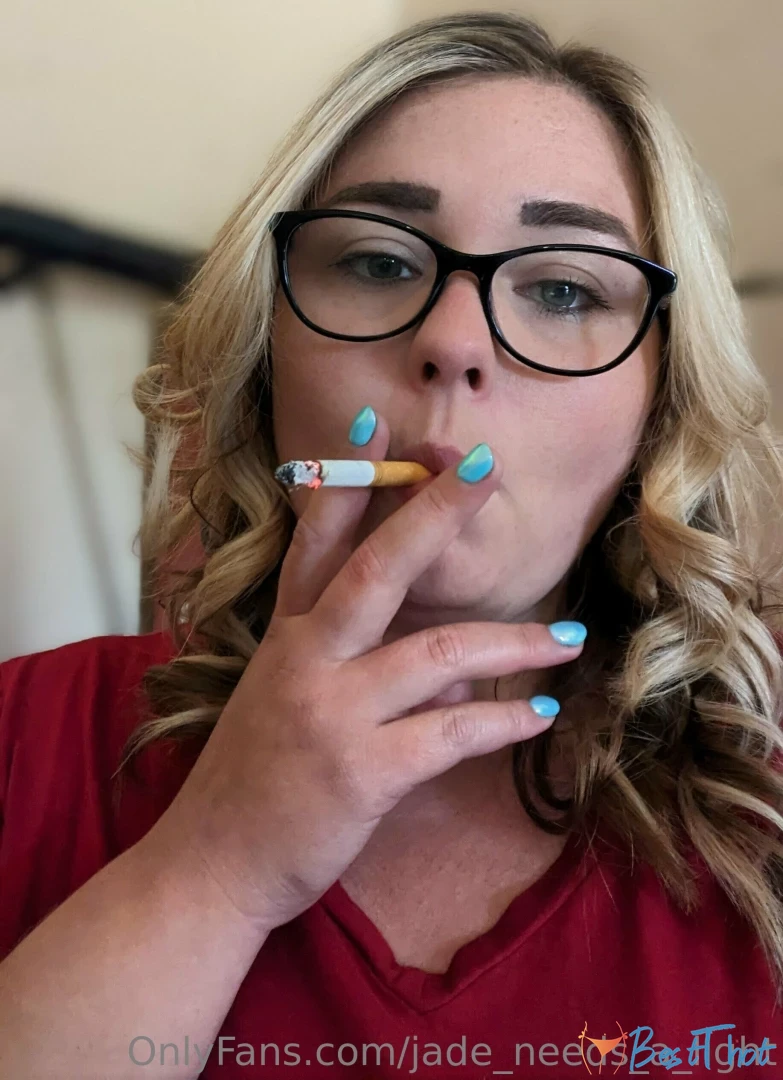 jade_needs_a_light #9806429