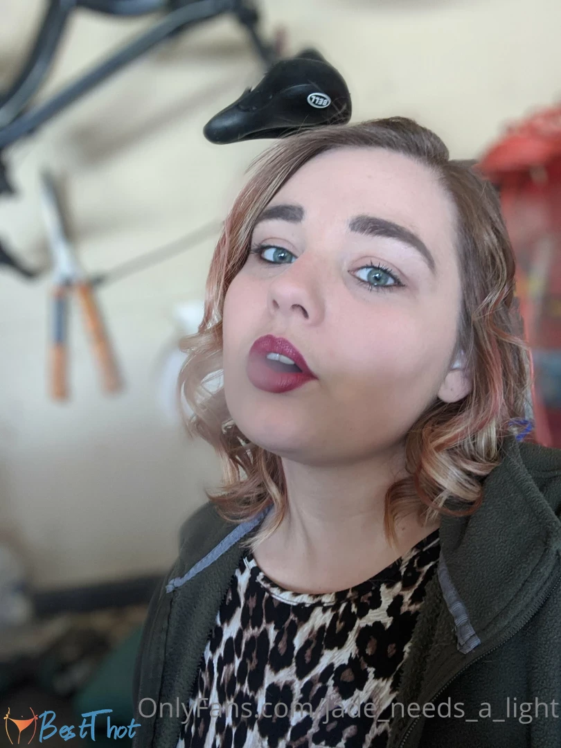 Photo by jade_needs_a_light published on January 28,2025 21:02:22 - BestThots