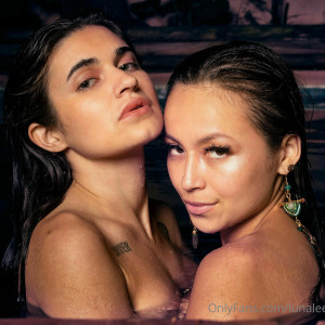 lunaleerosexo #2003972