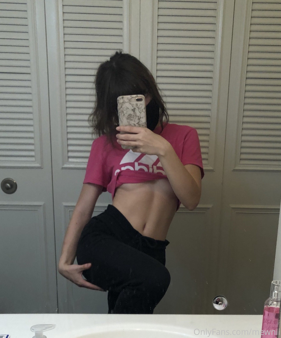 Photo by mewnii published on October 24,2023 14:21:31 - BestThots