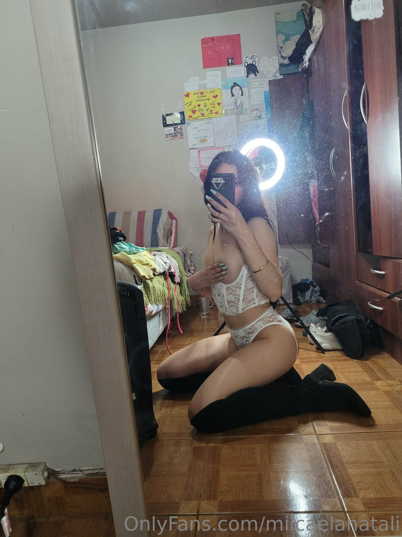 Photo by miicaelanatali published on October 24,2023 21:54:10 - BestThots