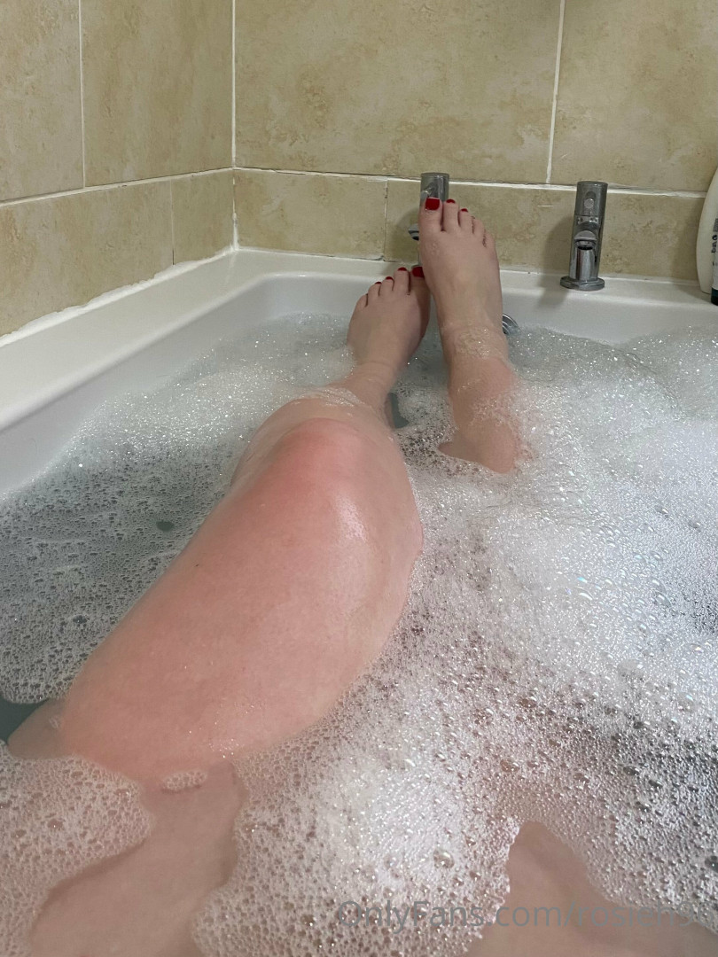 Photo by mombodrosie published on October 24,2023 20:50:16 - BestThots