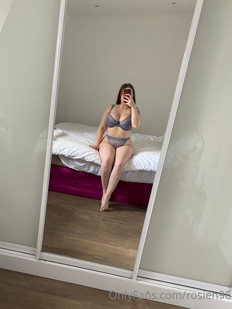 Photo by mombodrosie published on October 24,2023 21:00:26 - BestThots