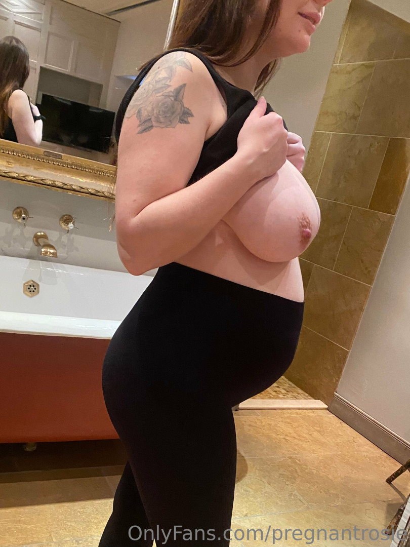 Photo by mombodrosie published on October 24,2023 21:06:43 - BestThots