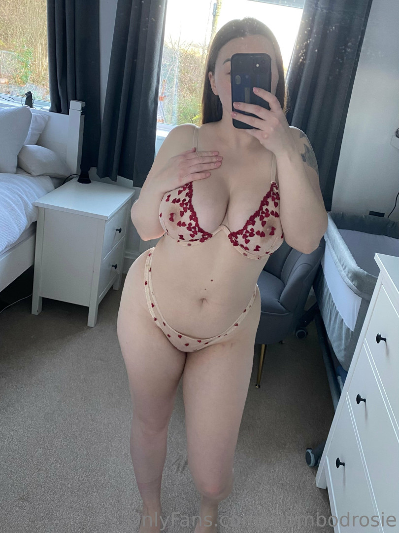 Photo by mombodrosie published on October 24,2023 21:08:58 - BestThots