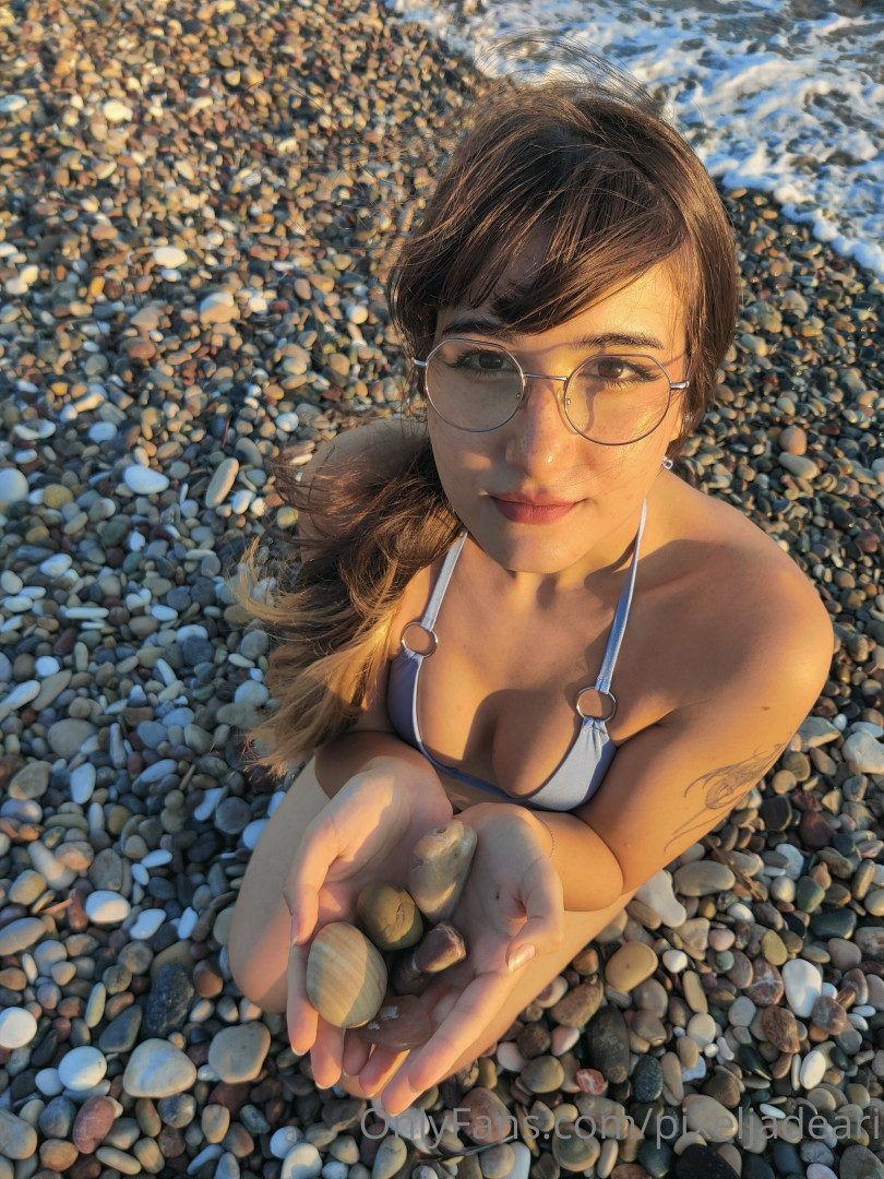 Photo by pixeljadearixela published on October 24,2023 15:46:43 - BestThots