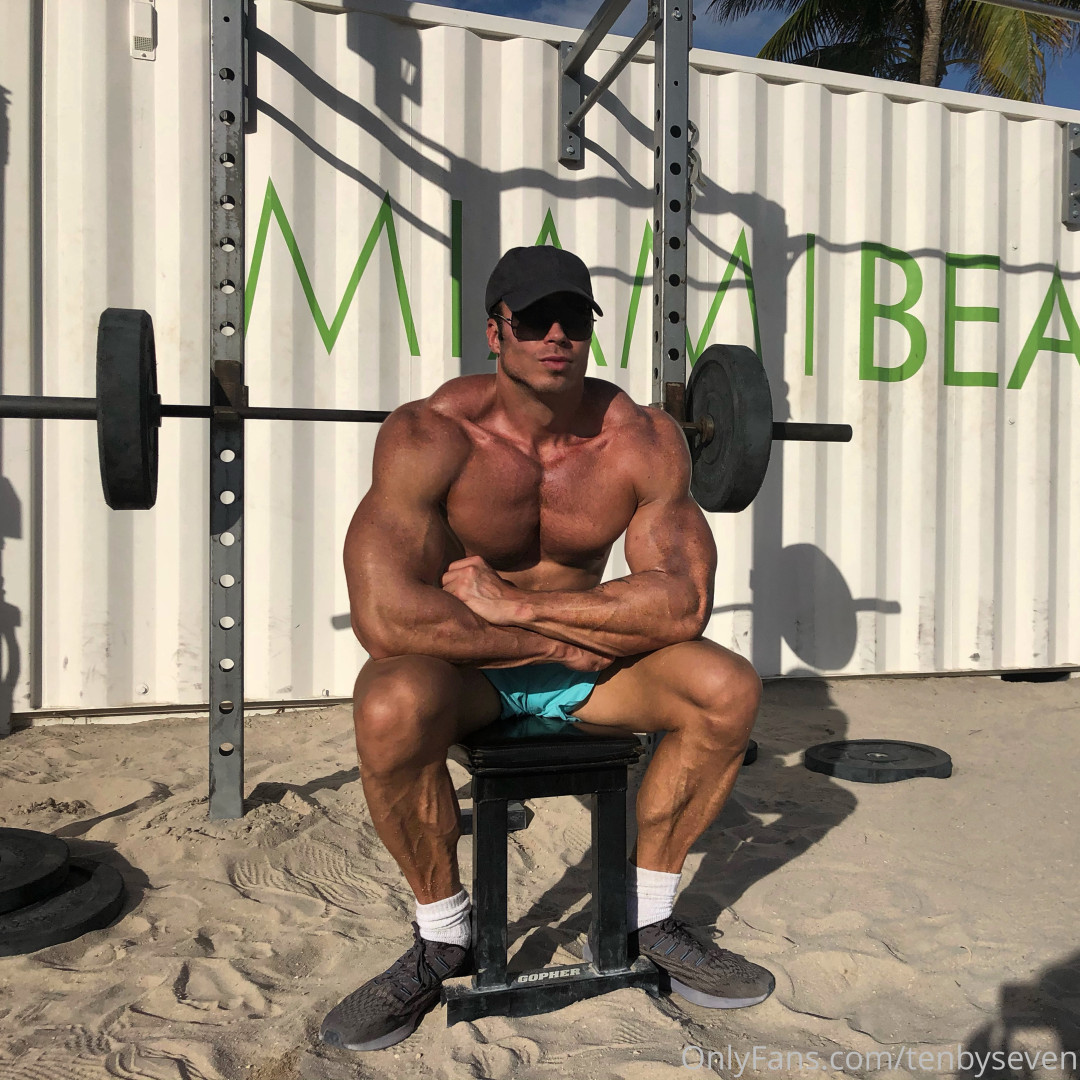 Photo by reesexxxl published on October 24,2023 15:21:08 - BestThots