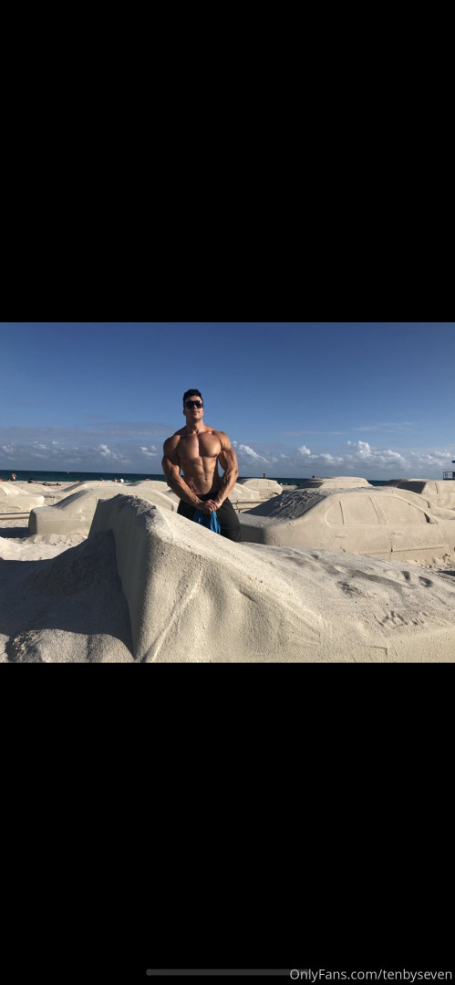 Photo by reesexxxl published on October 24,2023 15:22:25 - BestThots