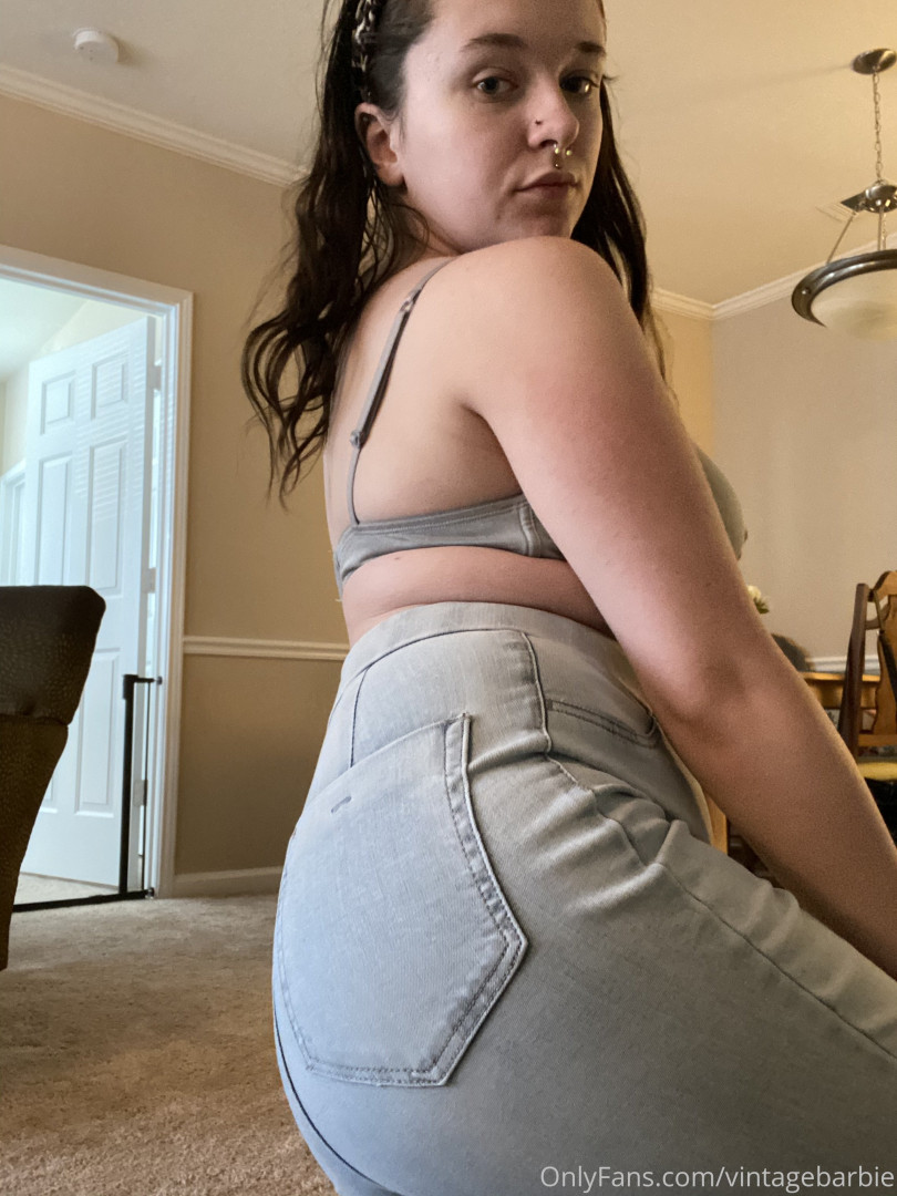 Photo by vintagebarbie published on October 24,2023 20:54:29 - BestThots