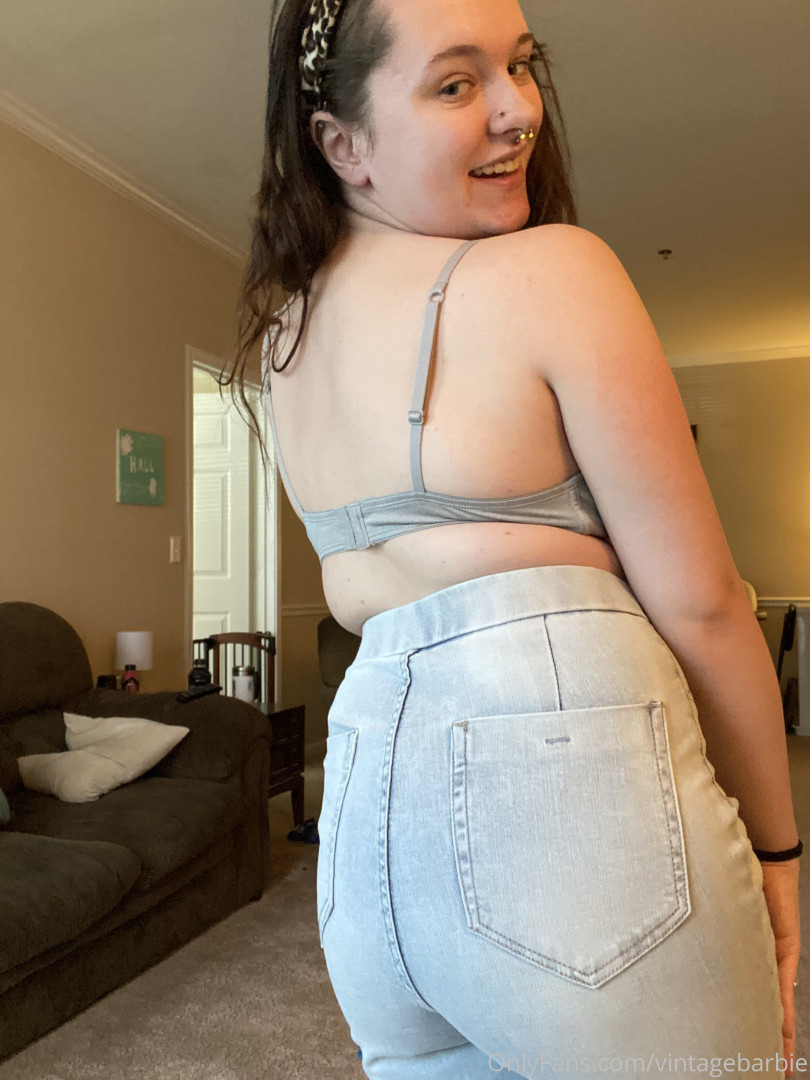 Photo by vintagebarbie published on October 24,2023 21:10:35 - BestThots