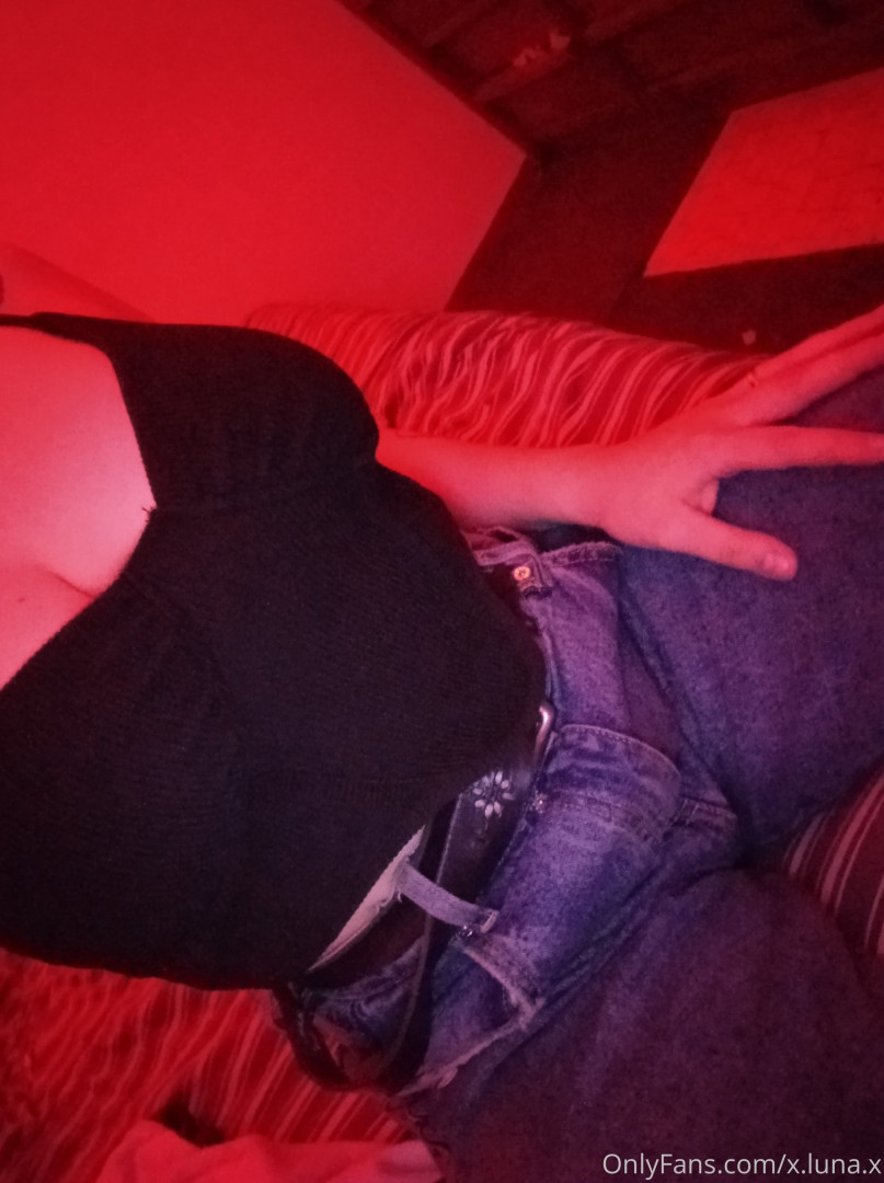 Photo by x.luna.x published on October 24,2023 14:16:23 - BestThots