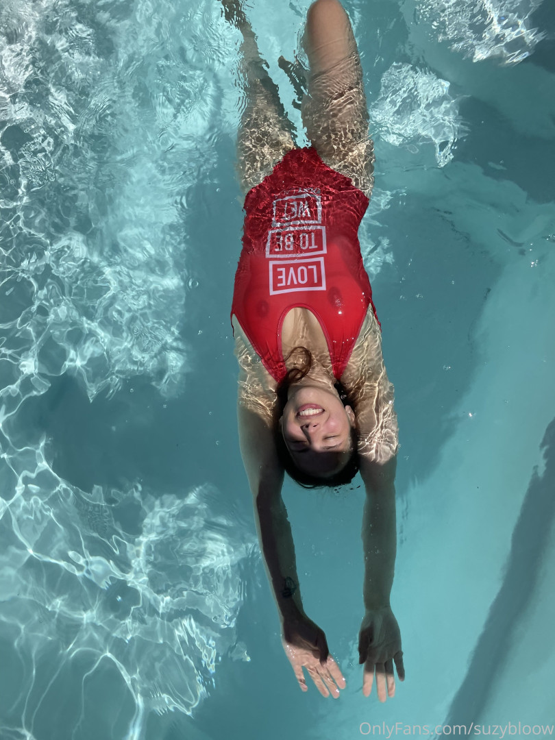 Photo by suzybloow published on May 17,2023 12:30:09 - BestThots