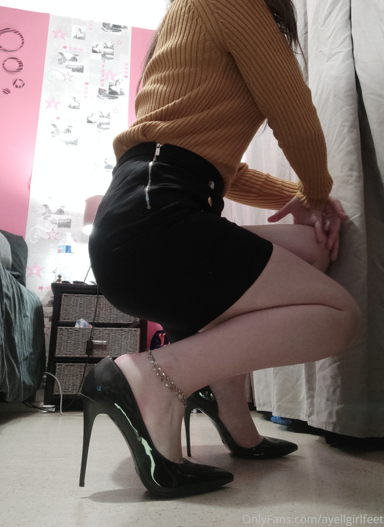 Photo by ayellgirlfeet published on November 5,2023 05:33:27 - BestThots