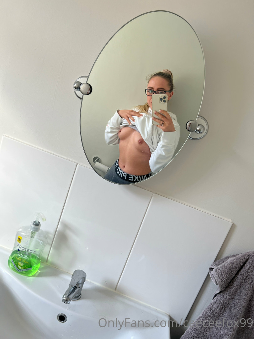 Photo by ceeceefox99 published on October 31,2023 17:57:32 - BestThots