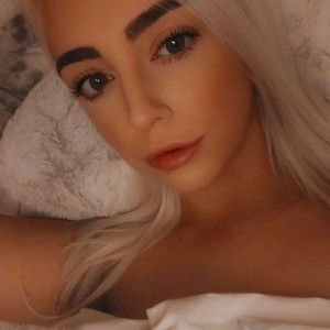 ceeceefox99 #8271564