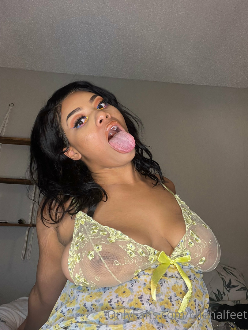 Photo by chenalfeet published on October 31,2023 17:09:50 - BestThots
