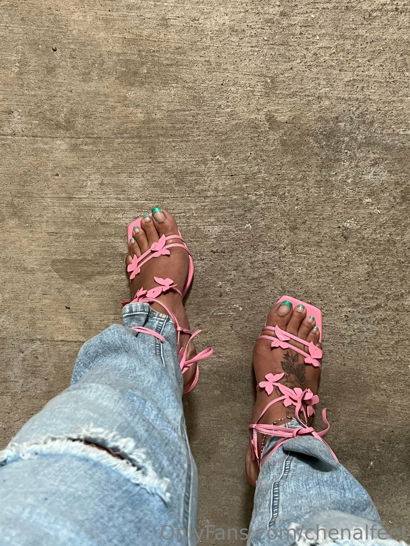 Photo by chenalfeet published on October 31,2023 17:17:06 - BestThots