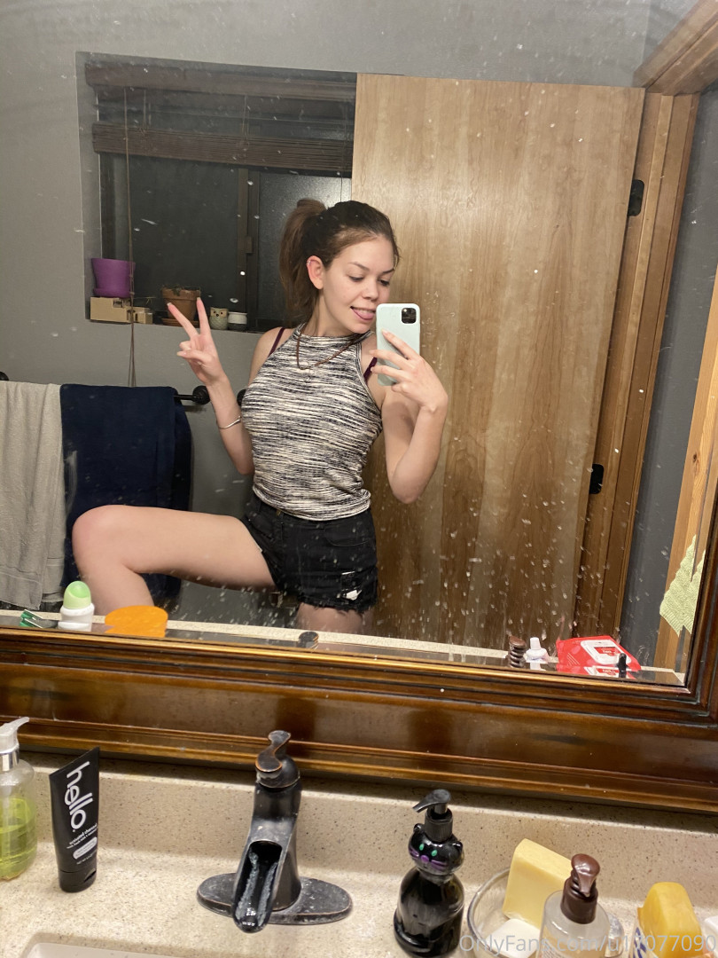 Photo by chryspie published on October 31,2023 15:10:09 - BestThots