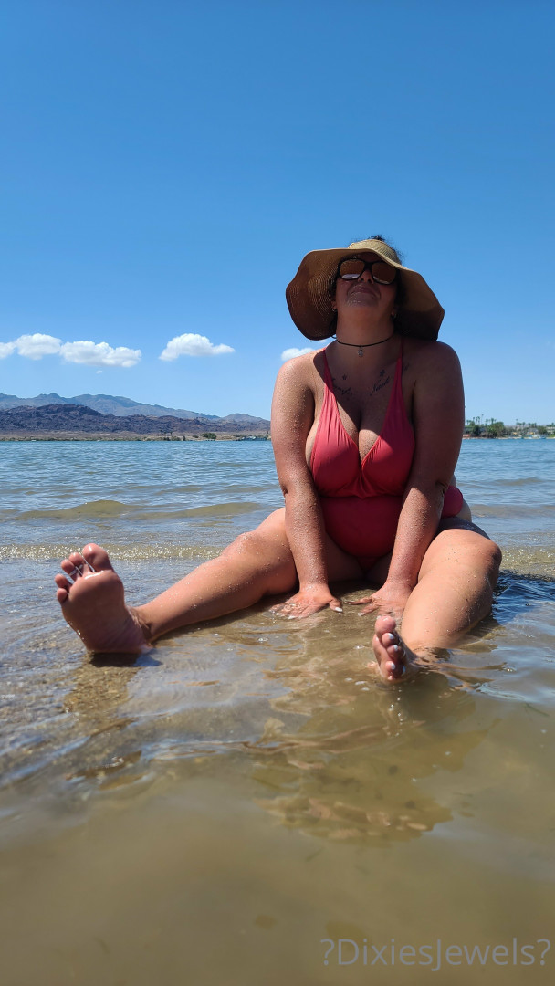 Photo by dixiesjewels published on October 31,2023 04:57:15 - BestThots