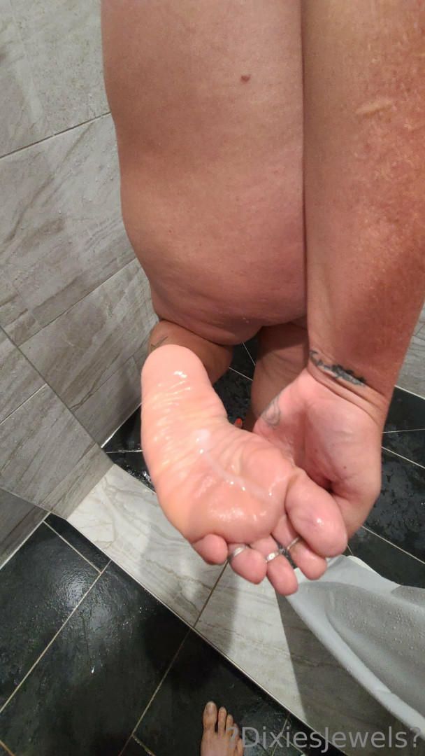 Photo by dixiesjewels published on October 31,2023 04:58:33 - BestThots