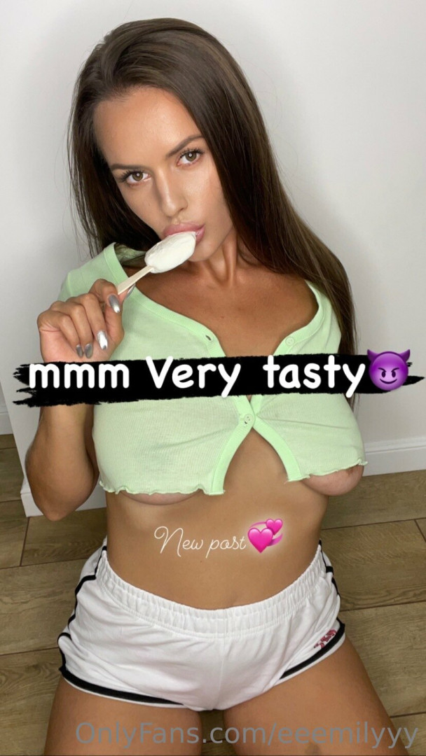 Photo by eeemilyyy published on October 31,2023 03:37:40 - BestThots