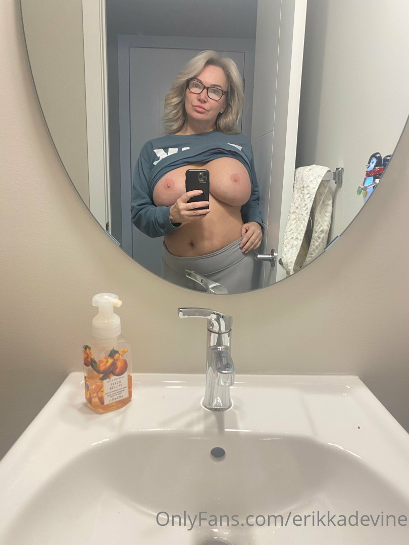 Photo by erikkadevine published on October 31,2023 01:49:44 - BestThots