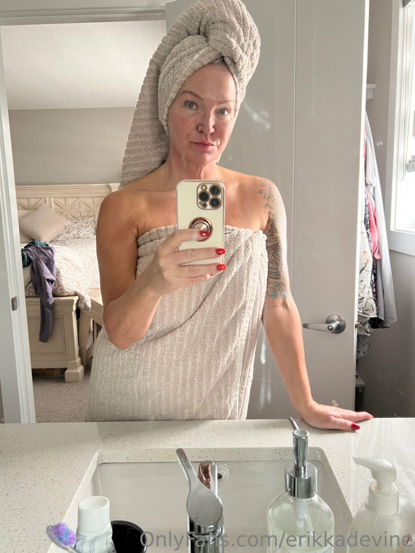 Photo by erikkadevine published on October 31,2023 01:59:09 - BestThots