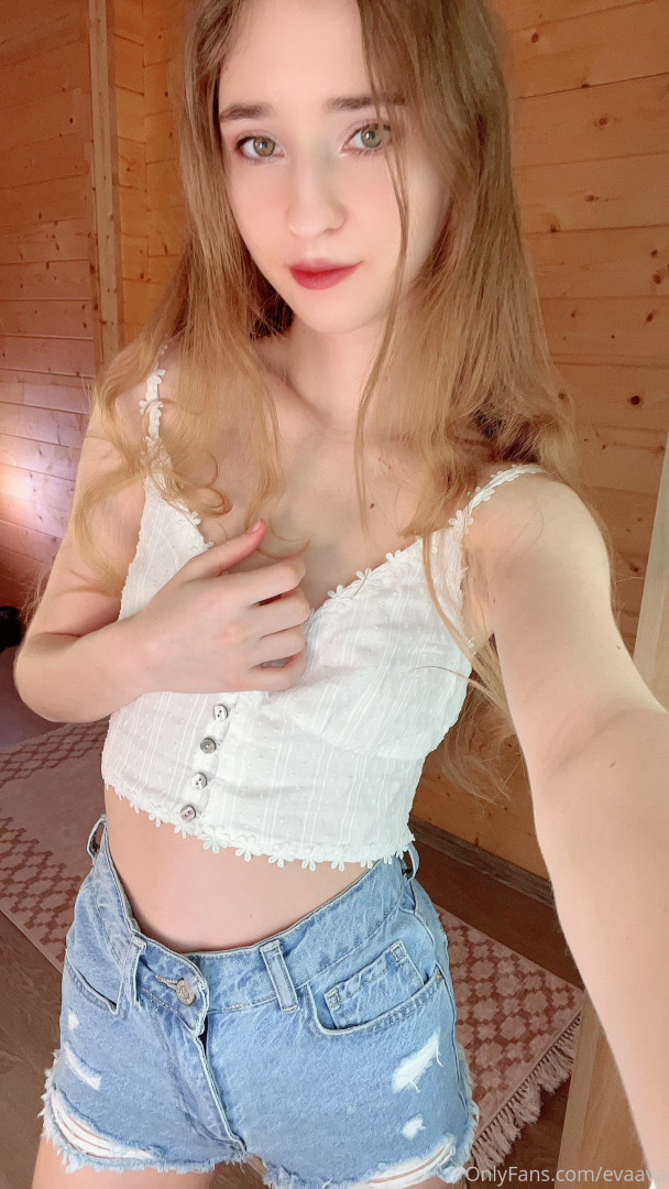 Photo by evaava published on October 31,2023 00:19:20 - BestThots