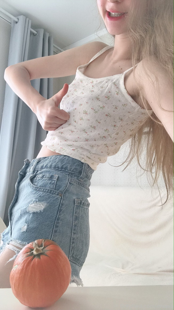 Photo by evaava published on October 31,2023 00:21:00 - BestThots
