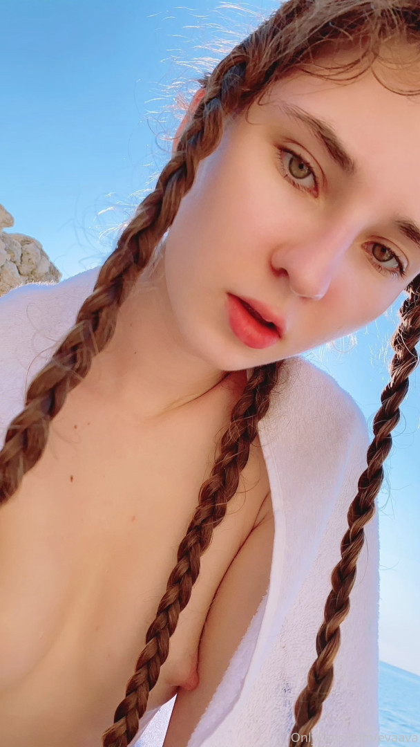 Photo by evaava published on October 31,2023 00:22:25 - BestThots