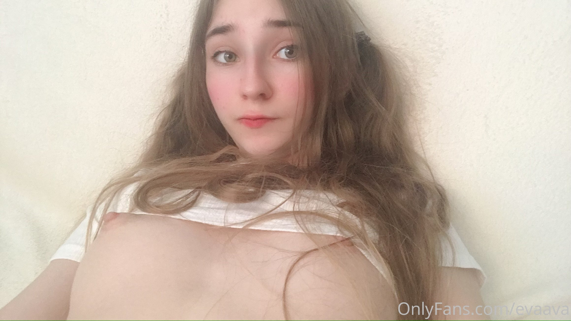 Photo by evaava published on October 31,2023 00:28:46 - BestThots