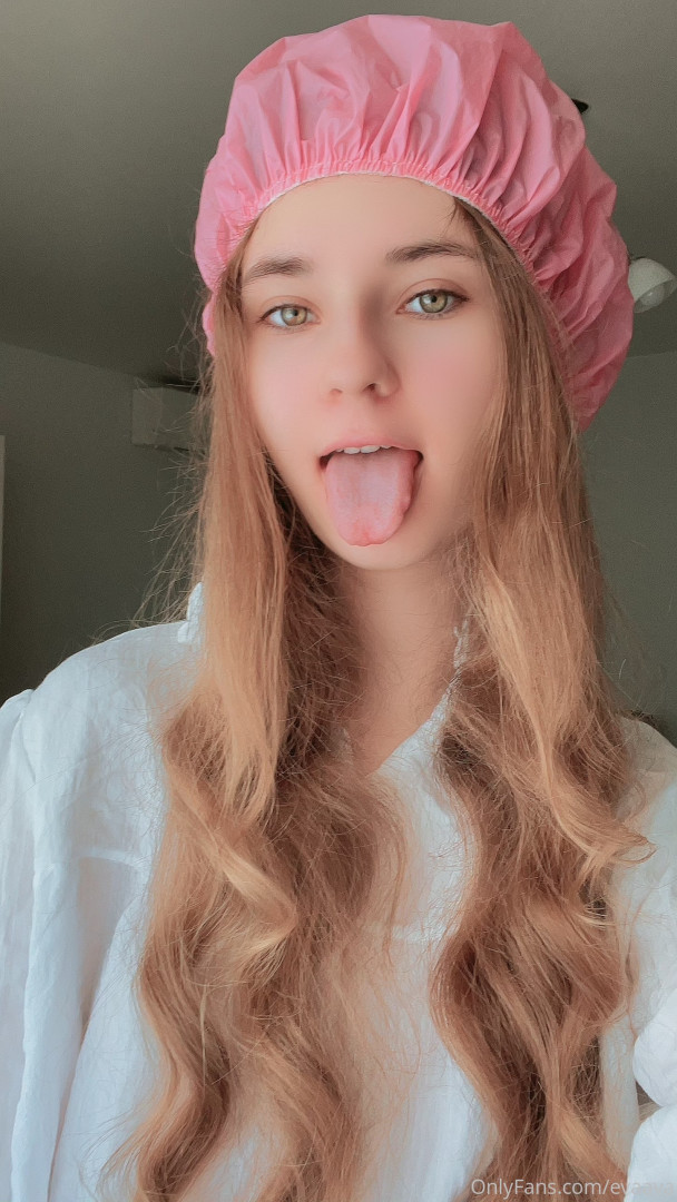 Photo by evaava published on October 31,2023 00:30:02 - BestThots