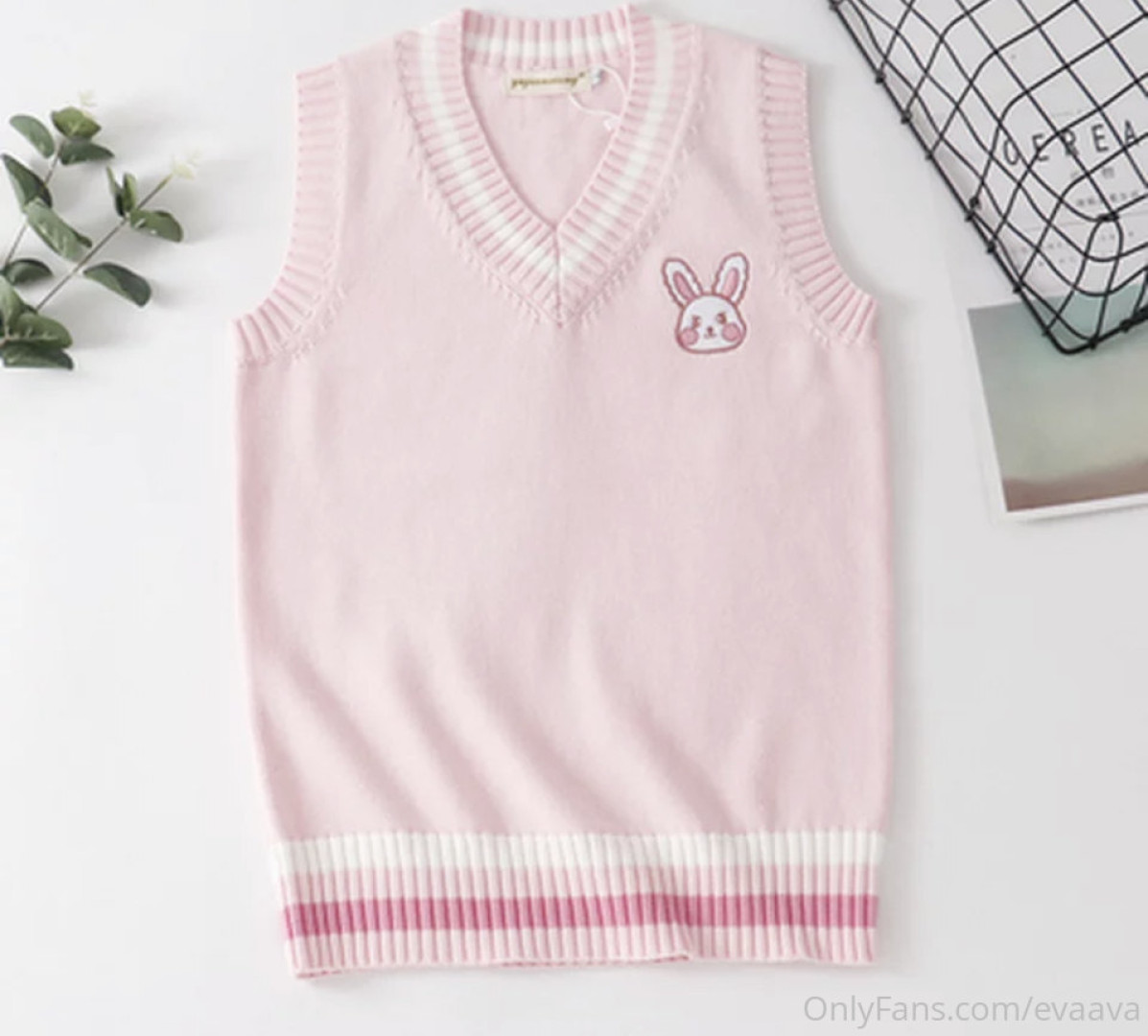 Photo by evaava published on October 31,2023 00:30:30 - BestThots