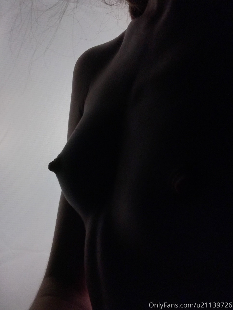 Photo by evaava published on October 31,2023 00:33:10 - BestThots