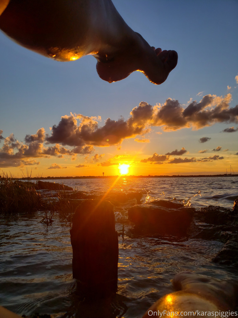 Photo by karaspiggies published on October 30,2023 11:00:57 - BestThots