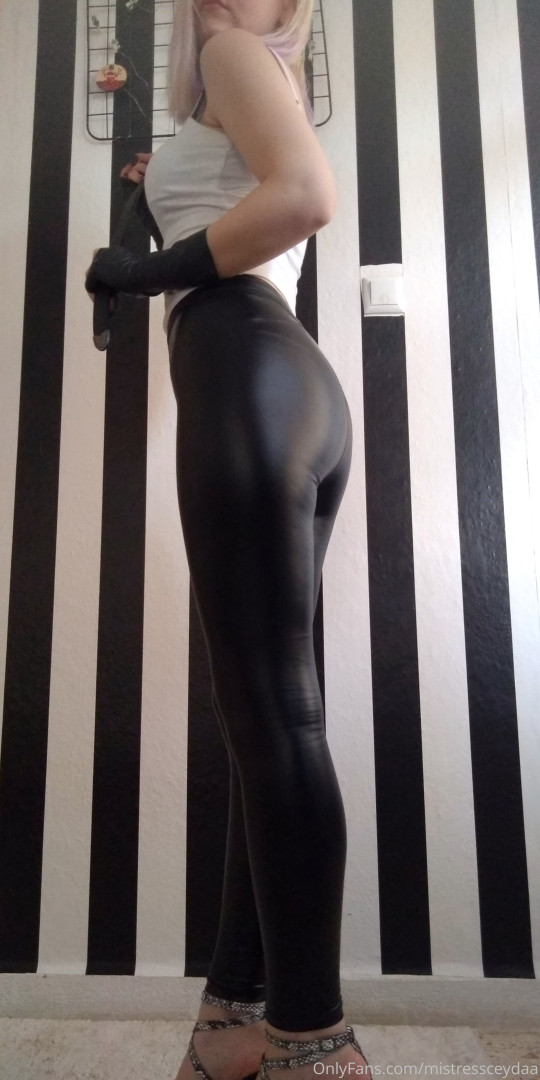 Photo by mistressceydaa published on October 29,2023 19:40:39 - BestThots