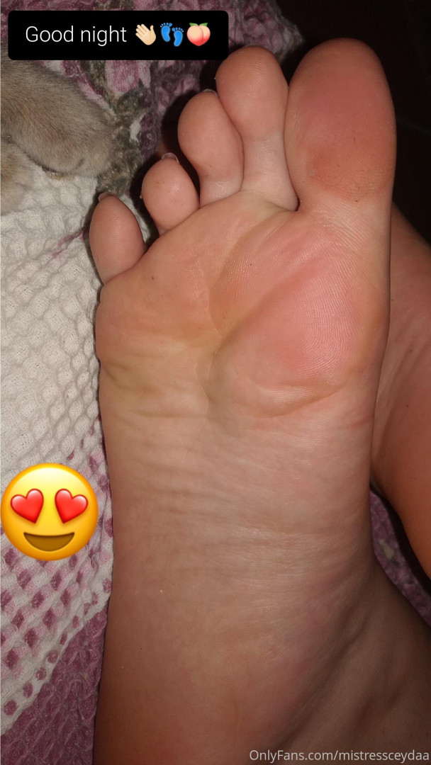 Photo by mistressceydaa published on October 29,2023 19:41:18 - BestThots